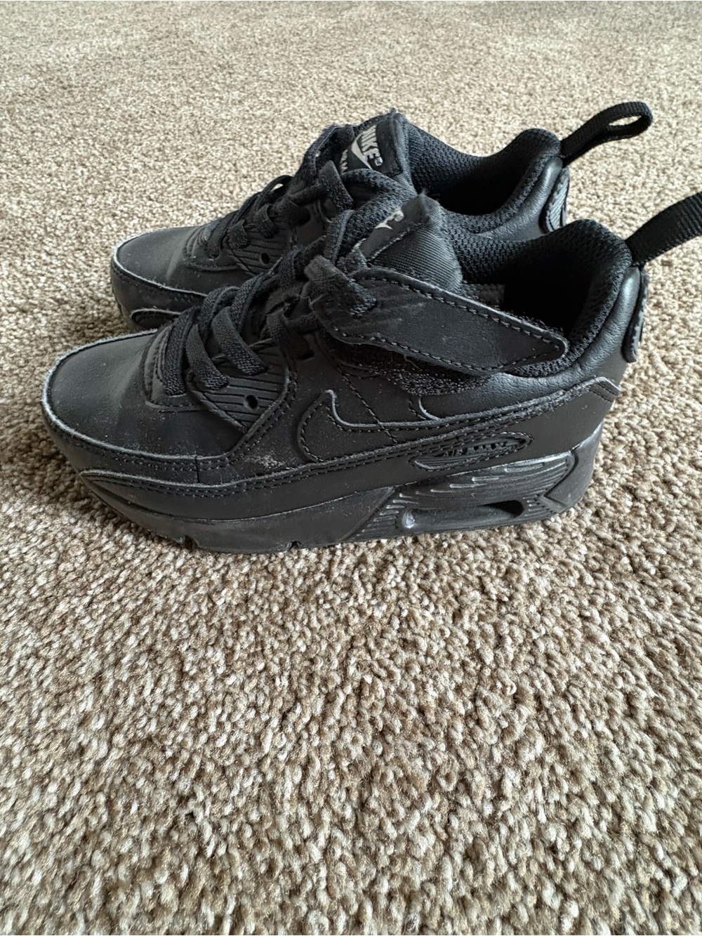 Nike Black Air Max Kids Sneakers - Picture 2 of 5